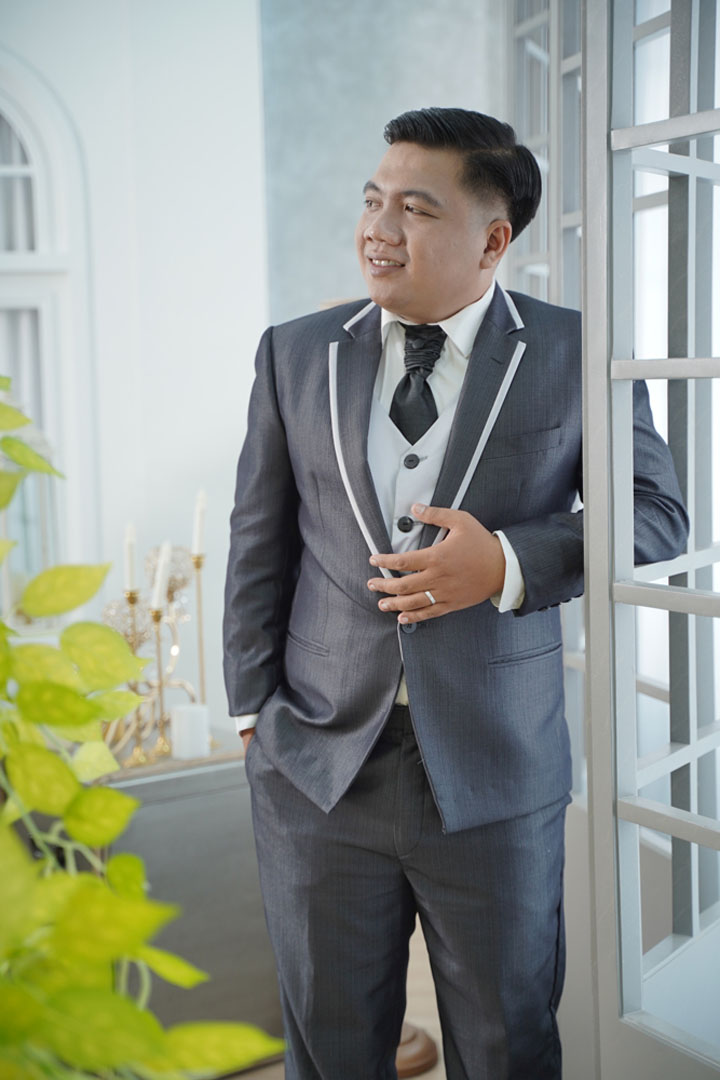 RON08609